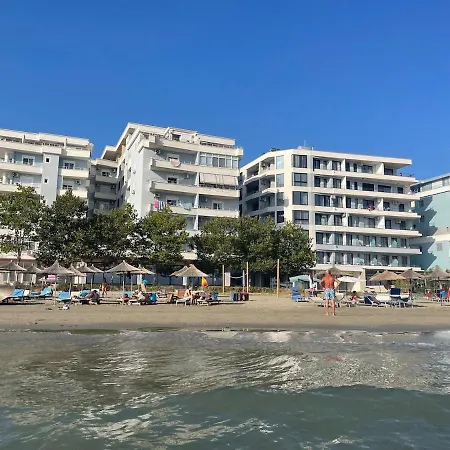 Lägenhet Au Bord De *