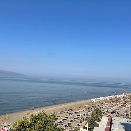 Au Bord De * Vlorë